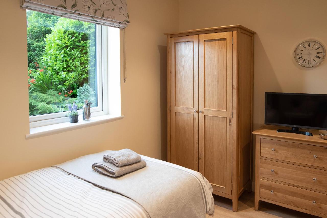 Larchwood Lodge Ellon ภายนอก รูปภาพ