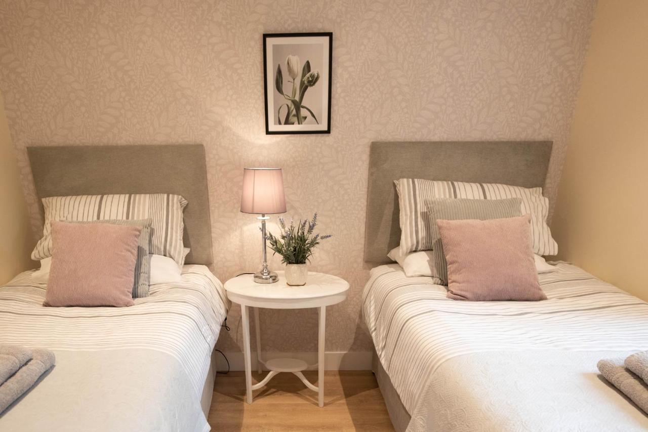 Larchwood Lodge Ellon ภายนอก รูปภาพ