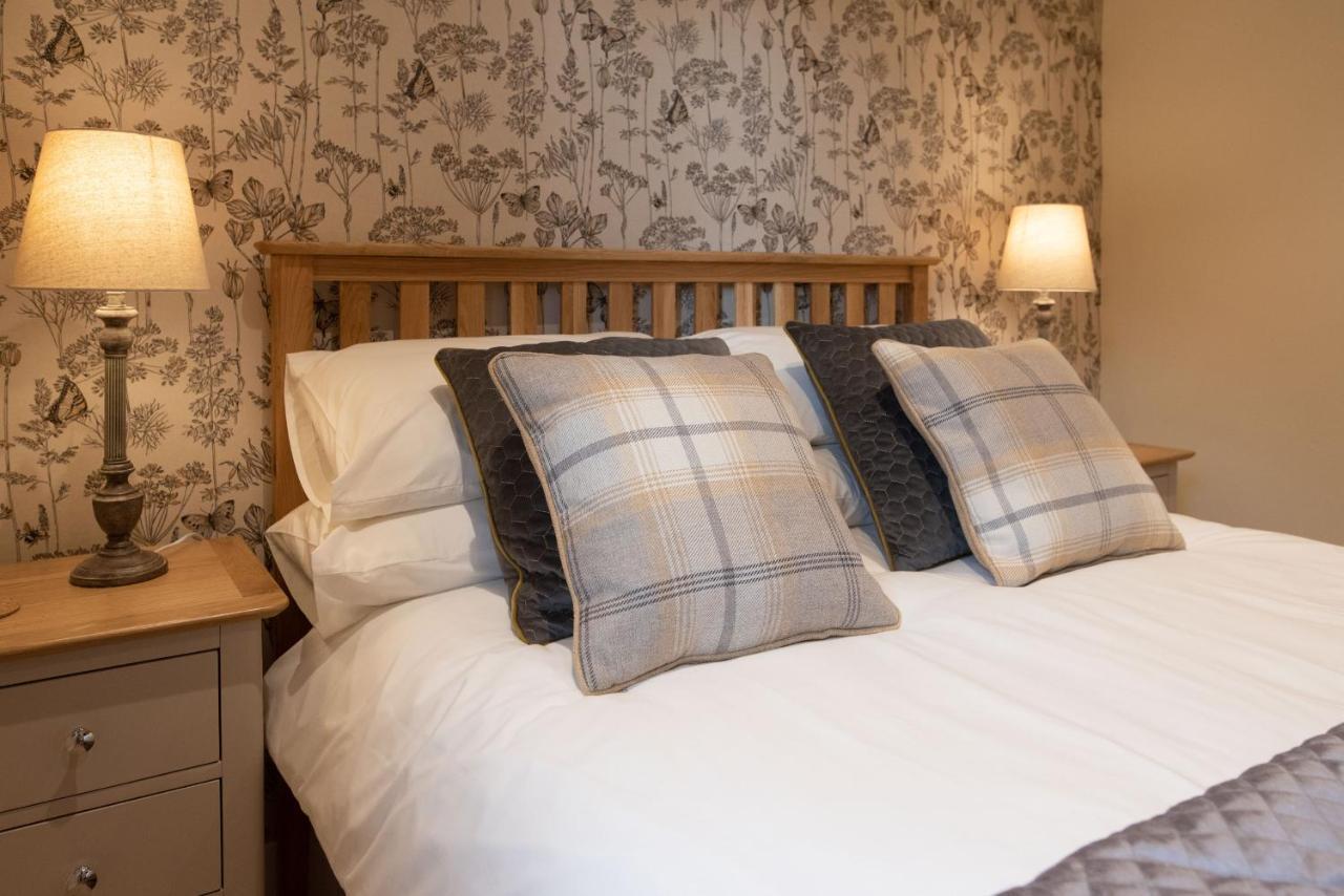 Larchwood Lodge Ellon ภายนอก รูปภาพ