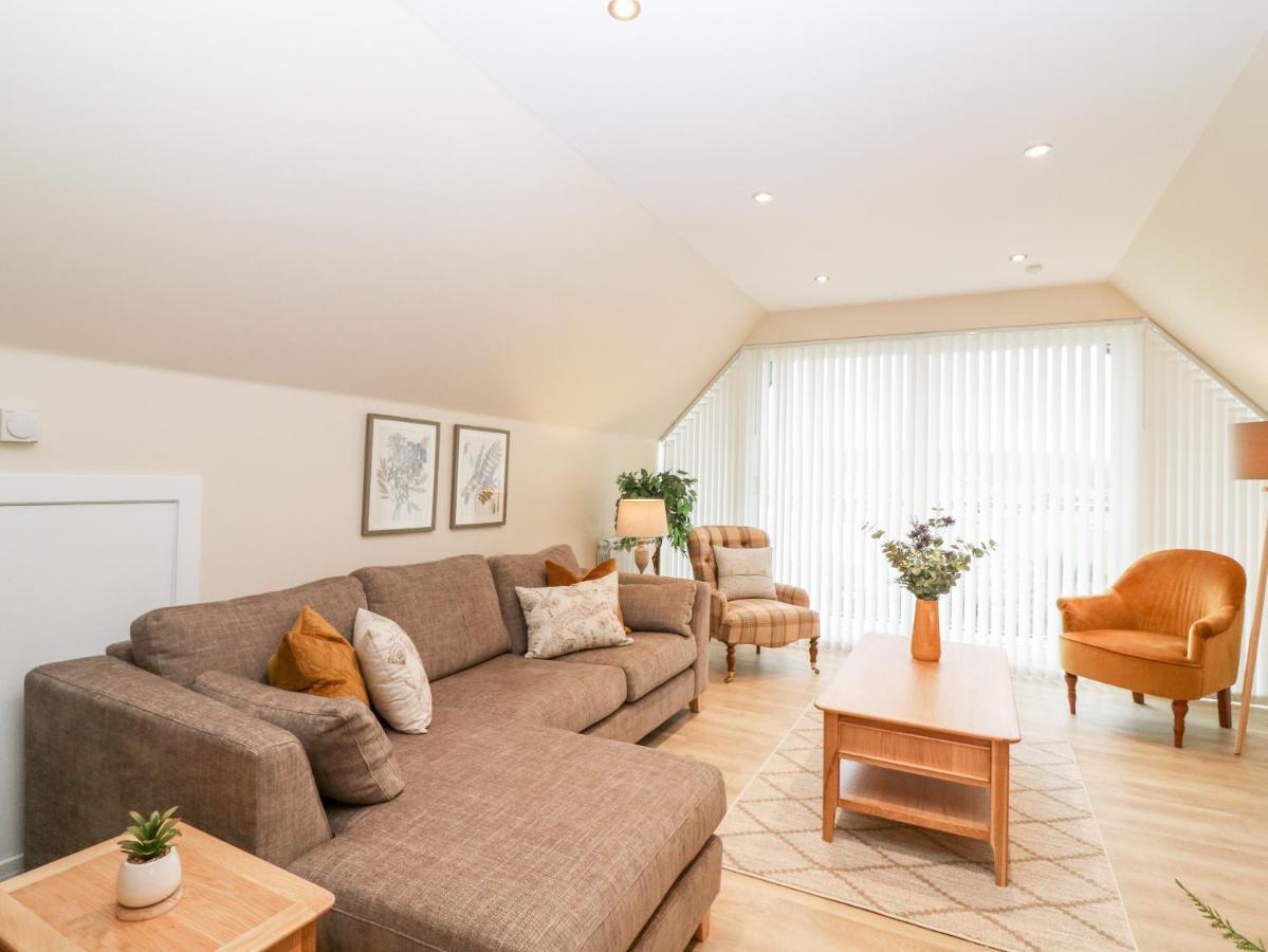 Larchwood Lodge Ellon ภายนอก รูปภาพ
